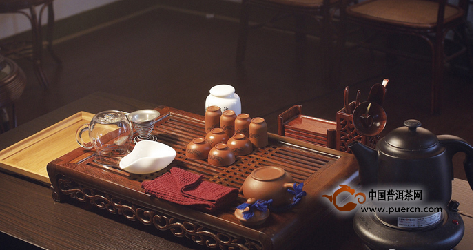 浅谈中国茶文化对陶瓷饮茶器皿演变与发展