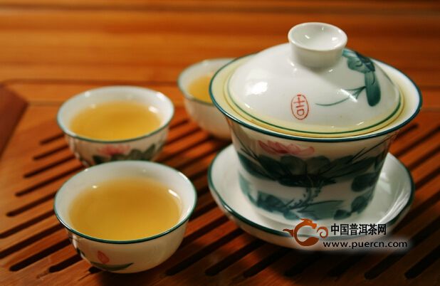 【今日话题】普洱茶水味是什么意思？