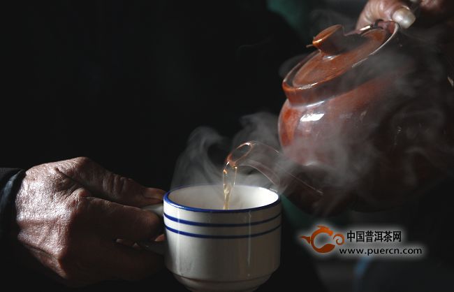 【今日话题】普洱茶品茗高手是怎么炼成的？