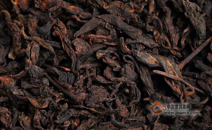  普洱茶市点评：什么样的原料最适合发酵？