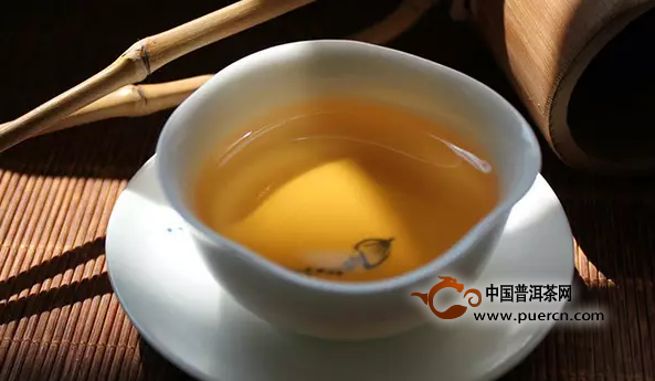 【喝茶说茶】究竟什么年份的普洱茶最好喝？