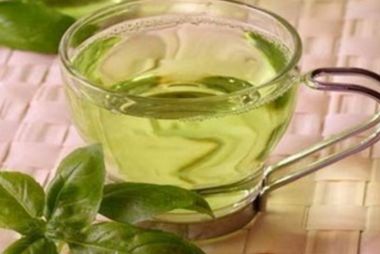夏天喝绿茶有哪些好处?