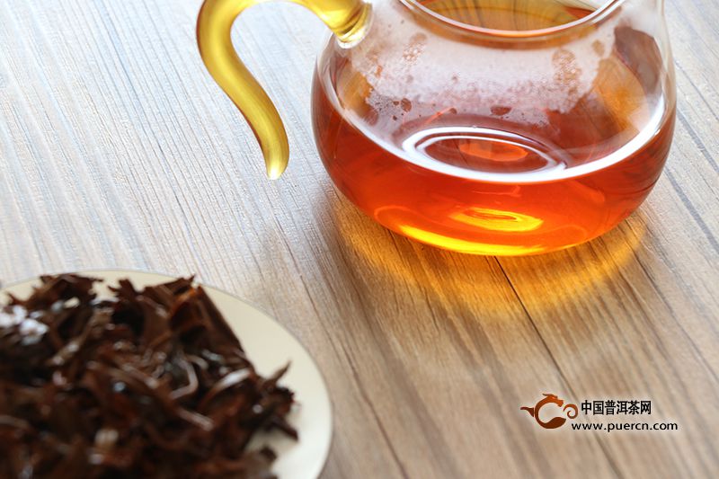 滇红茶与正山小种红茶有什么不同