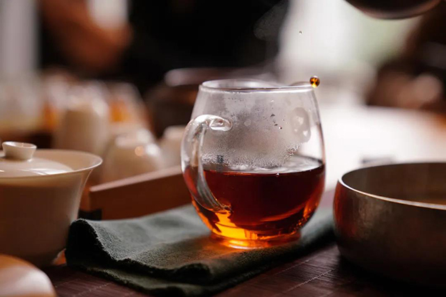 第十八期学员专访（上）：当茶叶置身于另外的行业领域中，为之赋予的又是别样的意义。
