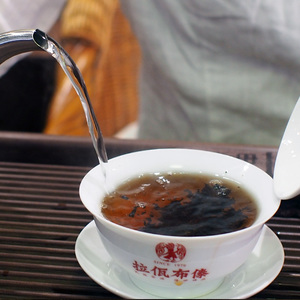 2015年拉佤布傣 瑞贡陈香 熟茶 357克