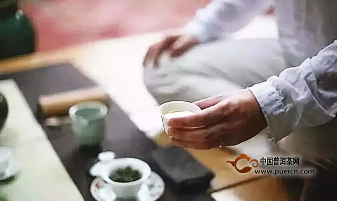 茶叶保健：改进酸性体质应该奈何品茗？