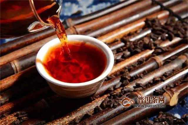 饮茶搪塞防御心血管疾病的益处