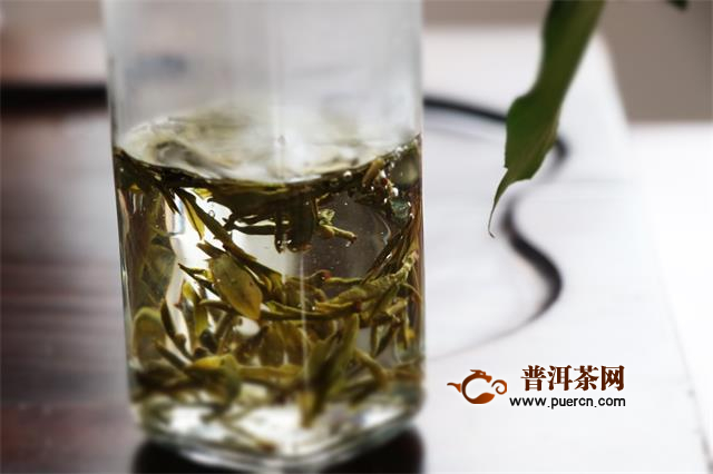 为什么有的绿茶泡出来的茶汤会浑浊？好品质绿茶的汤色是怎样的？
