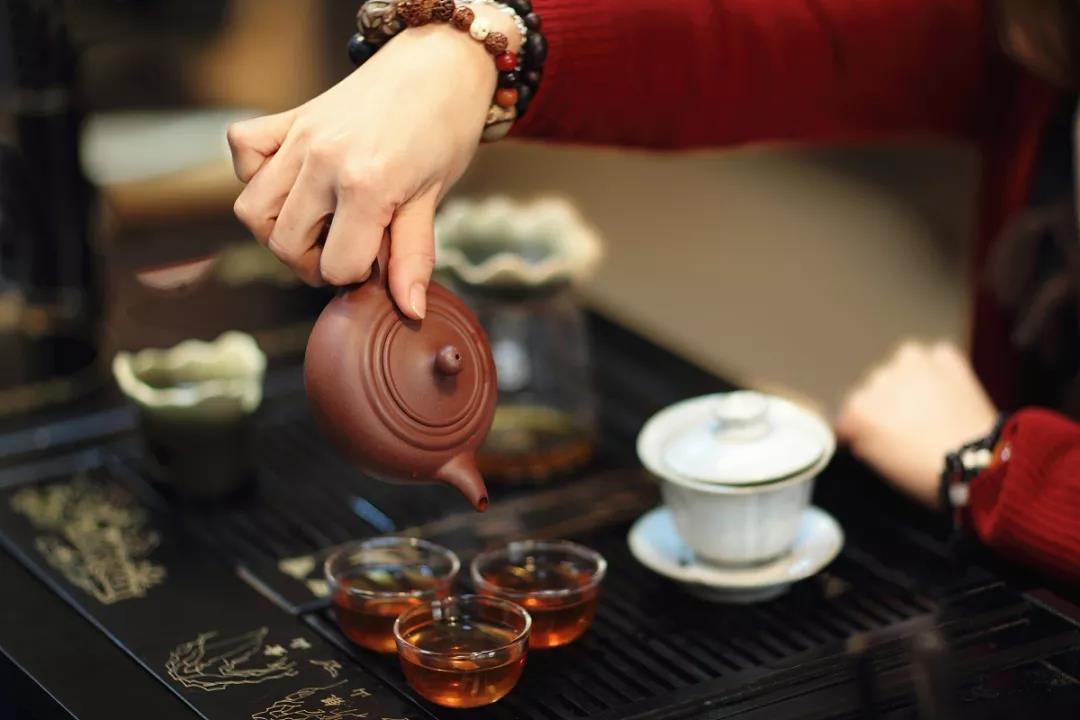  以茶待客|各地春节喝茶习俗共赏