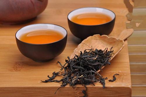 和100个茶老板合作，终于明白中国为啥花2亿多进口印度茶叶了