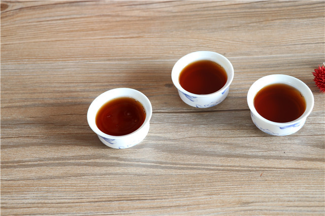 熟普洱茶的泡法技巧：醒茶、水温、投茶量